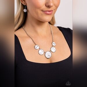 Silver Tone Five-Disc Necklace Set In White